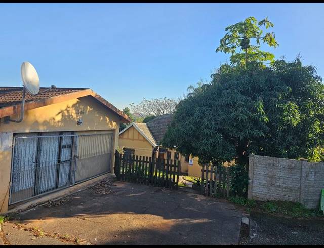 4 BEDROOM HOUSE FOR SALE IN SEA VIEW